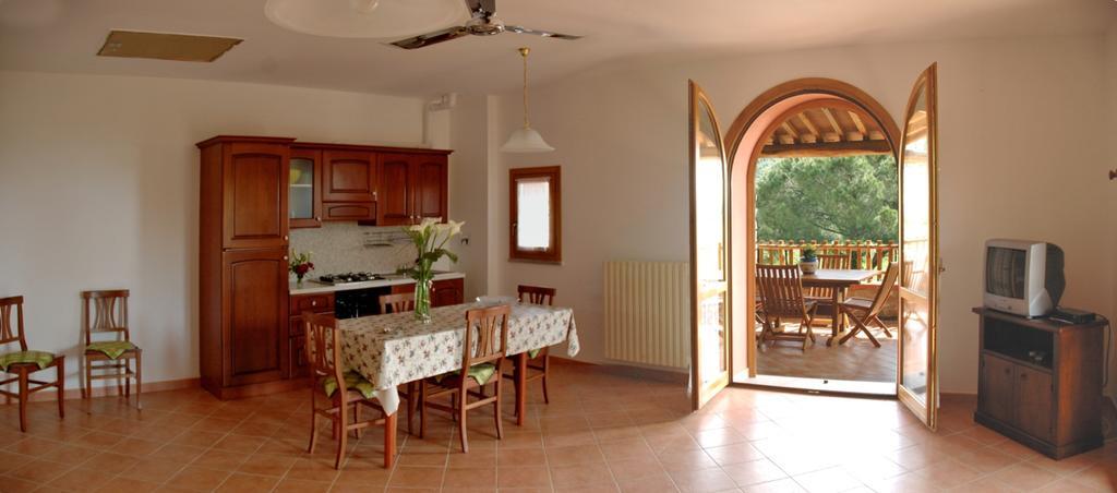 Agriturismo Podere Gozzuto Gavorrano Kamer foto