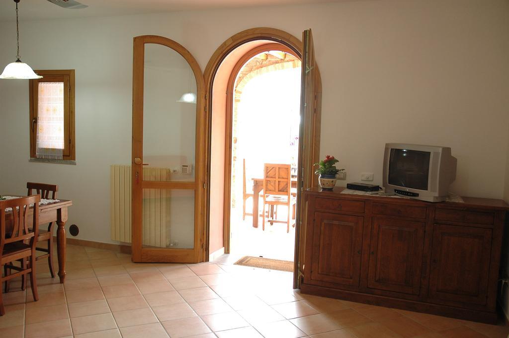 Agriturismo Podere Gozzuto Gavorrano Kamer foto