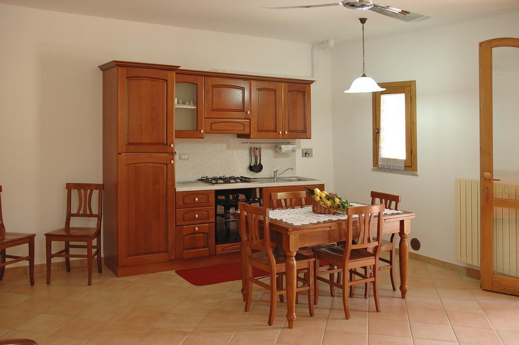 Agriturismo Podere Gozzuto Gavorrano Kamer foto
